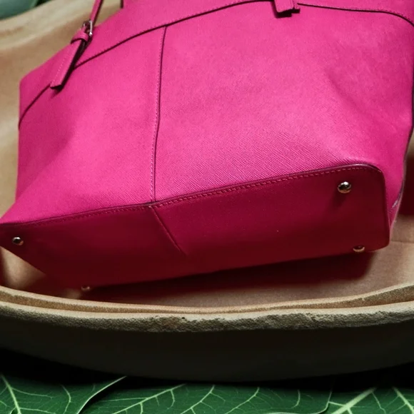 Calvin Klein Ash Tote Bag Faux Saffiano Leather Hot Pink Tote Bag Purse - Picture 4 of 4